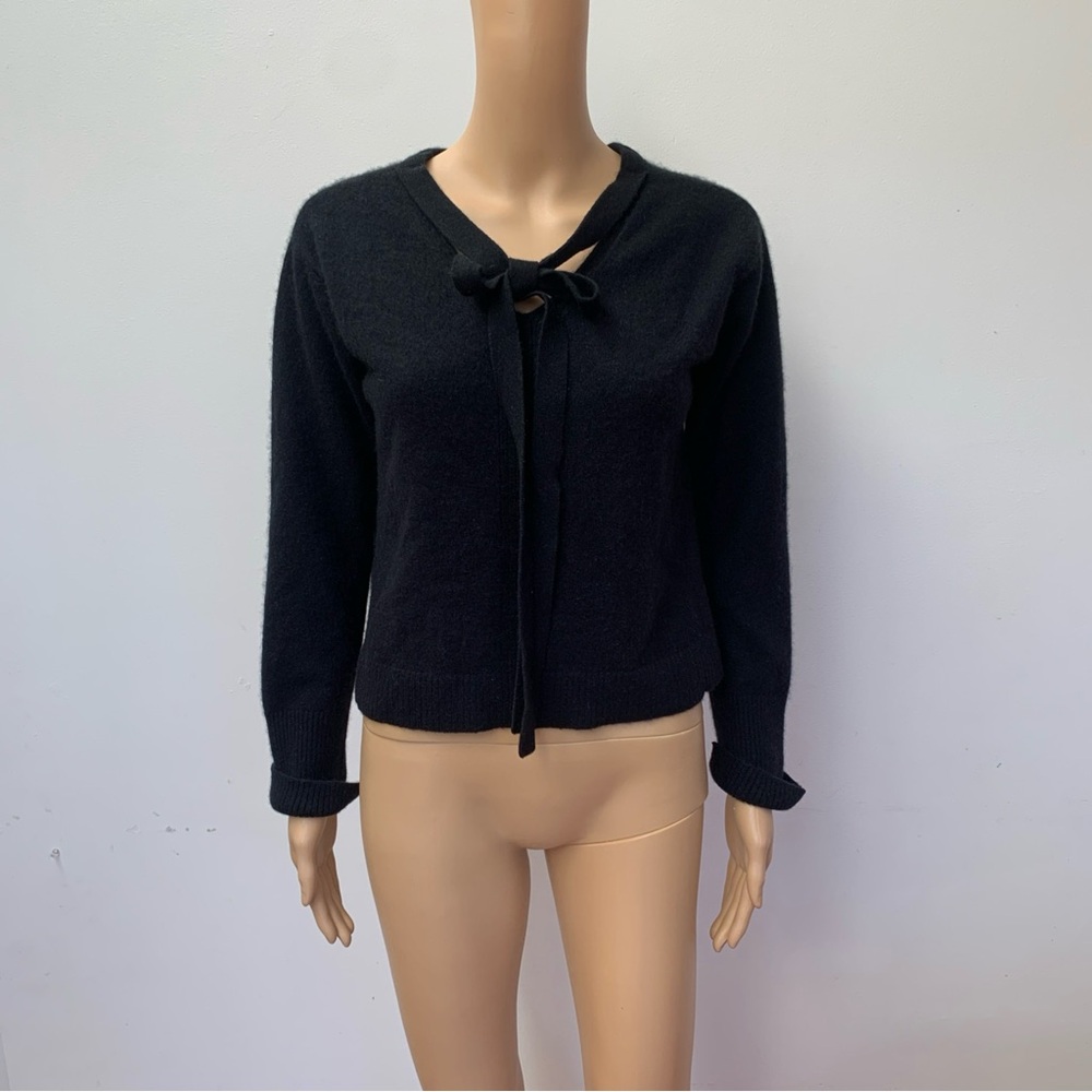 Margaret O'Leary black 100% cashmere long sleeve V-neck crop pullover sweater M